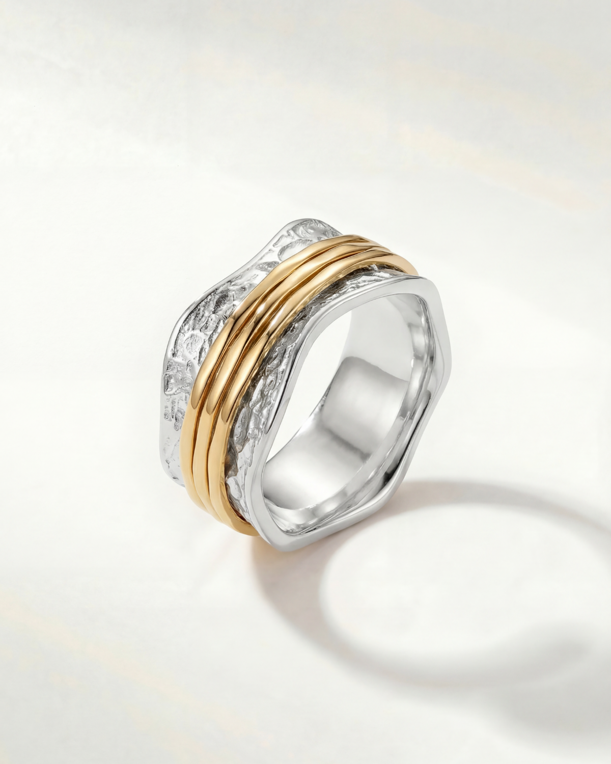 Tahlia ring